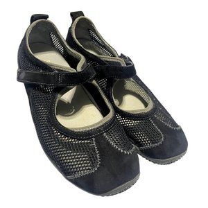 Womens Merrell Ortholite black suede shoes size 9